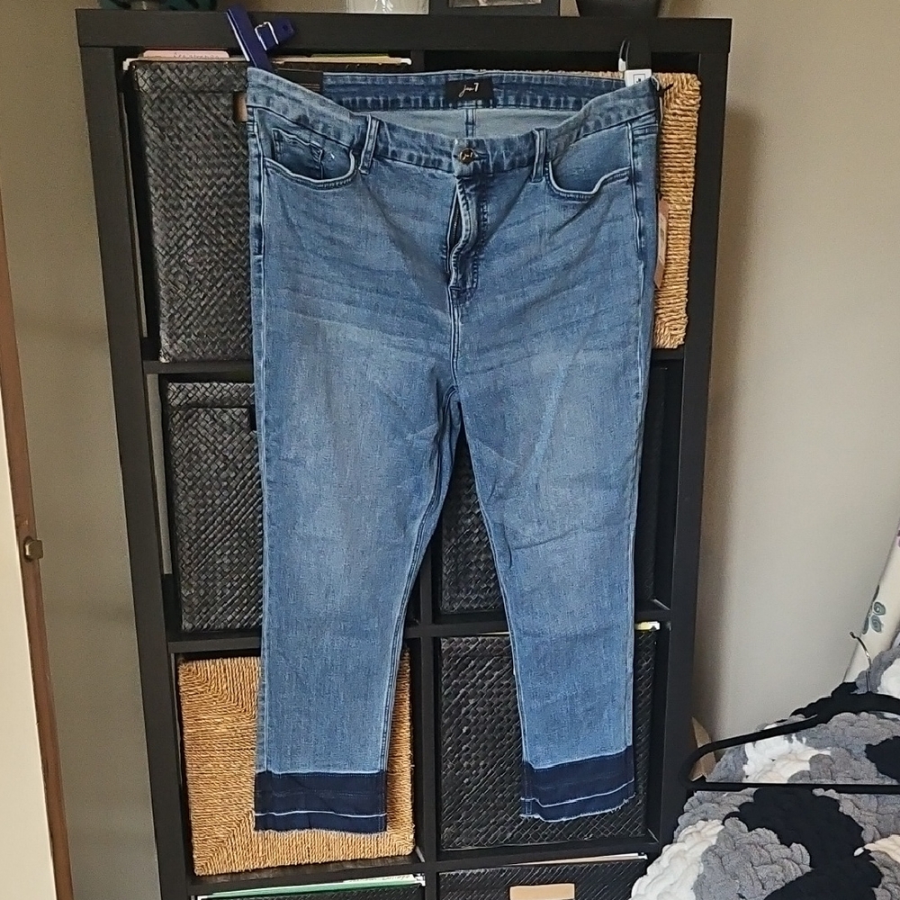 Jen 7 Blue Jeans